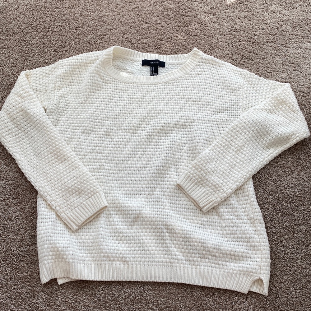 White sweater from forever 21
